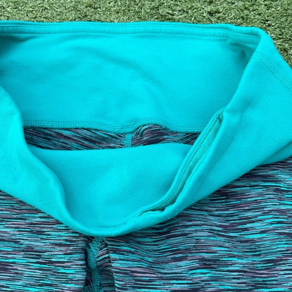 Lululemon Space Dye Crop Leggings size 4 Preowned activewear - Picture 3 of 5